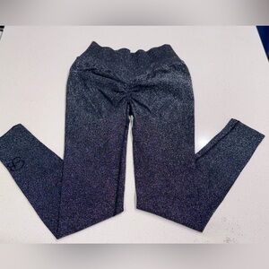 Spiritual Gangster Shimmer Seamless Scrunch Butt Leggings - M/L